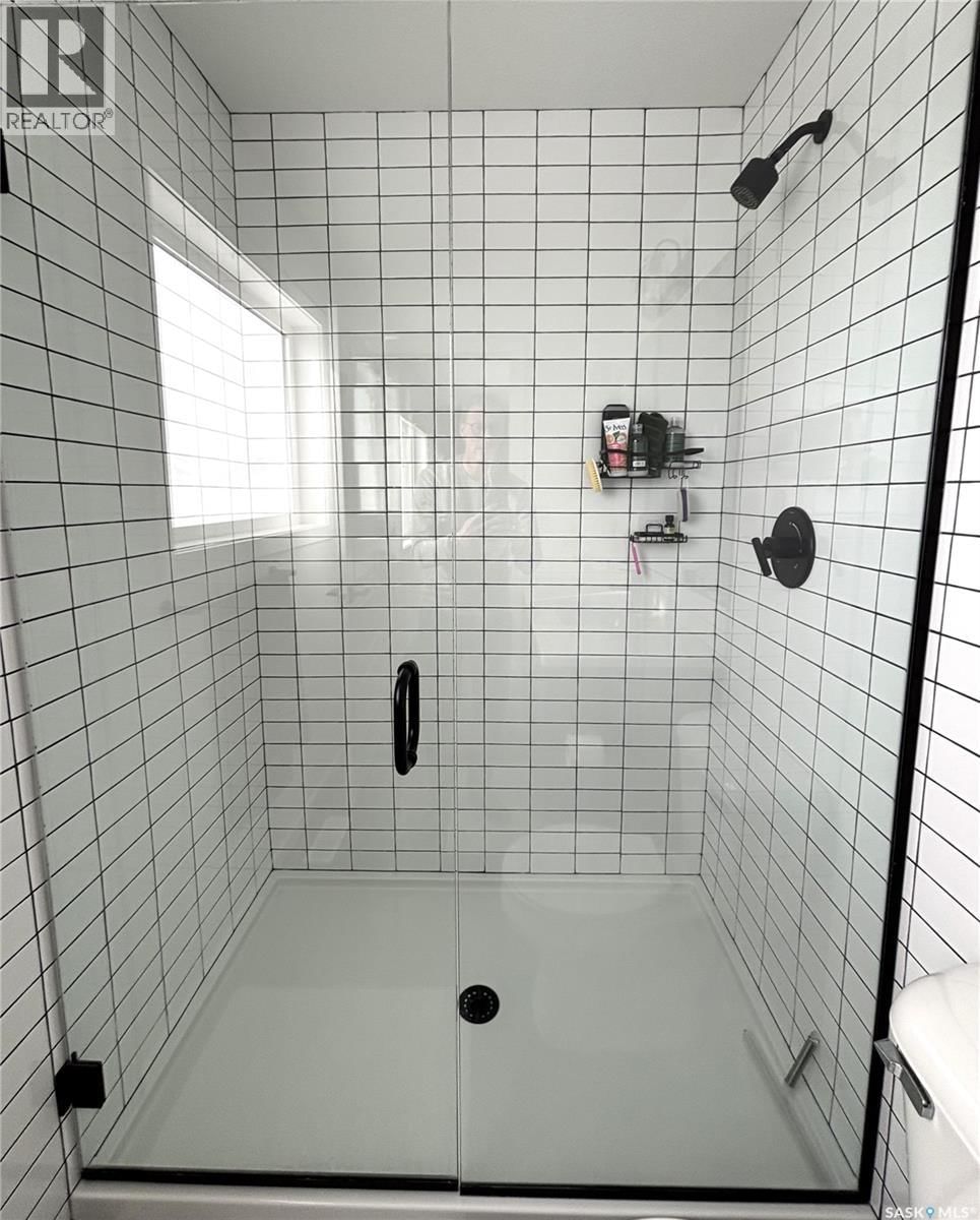 523 KENSINGTON PLACE Image 26