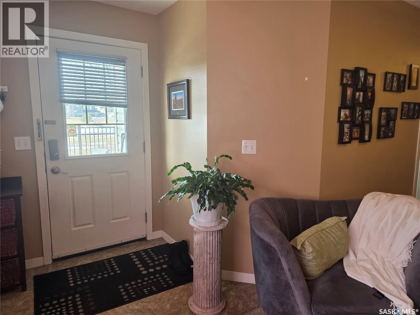 5043 - 85 JAMES HILL ROAD Image 6