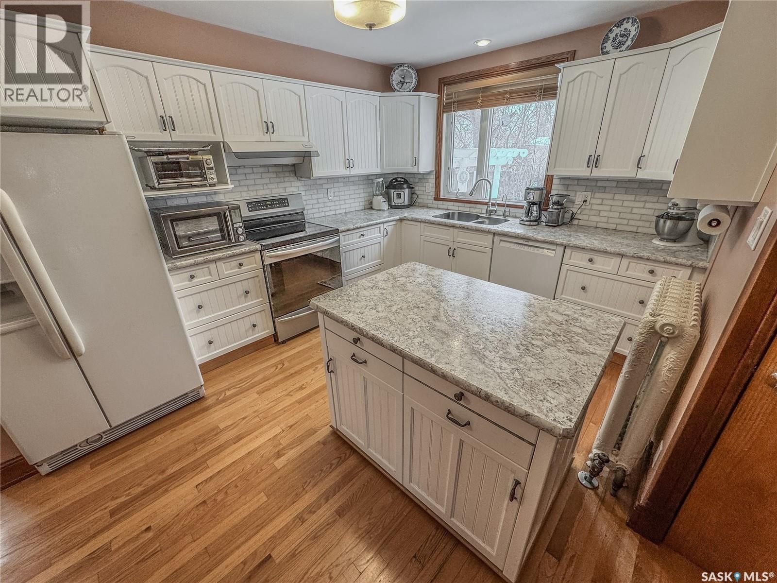 200 WATER STREET Image 27