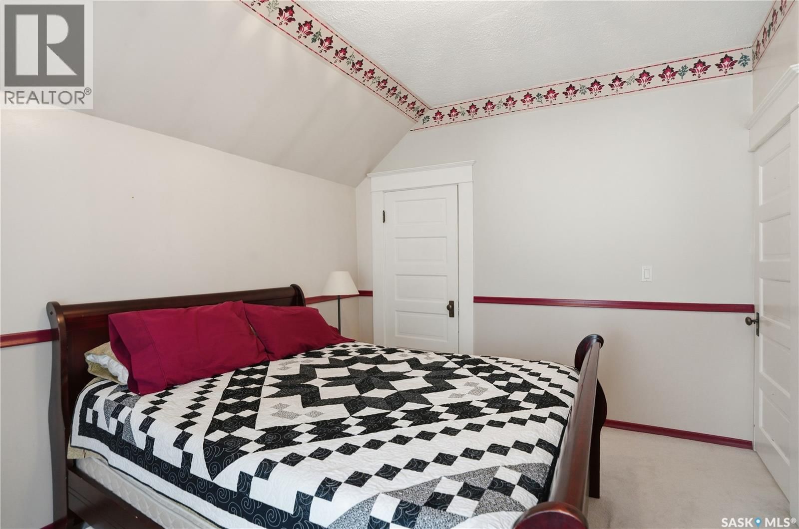 205 3RD AVENUE Image 26