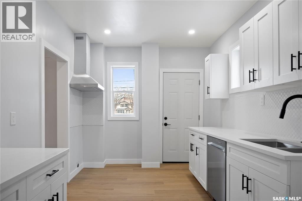 2111 OSLER STREET Image 7