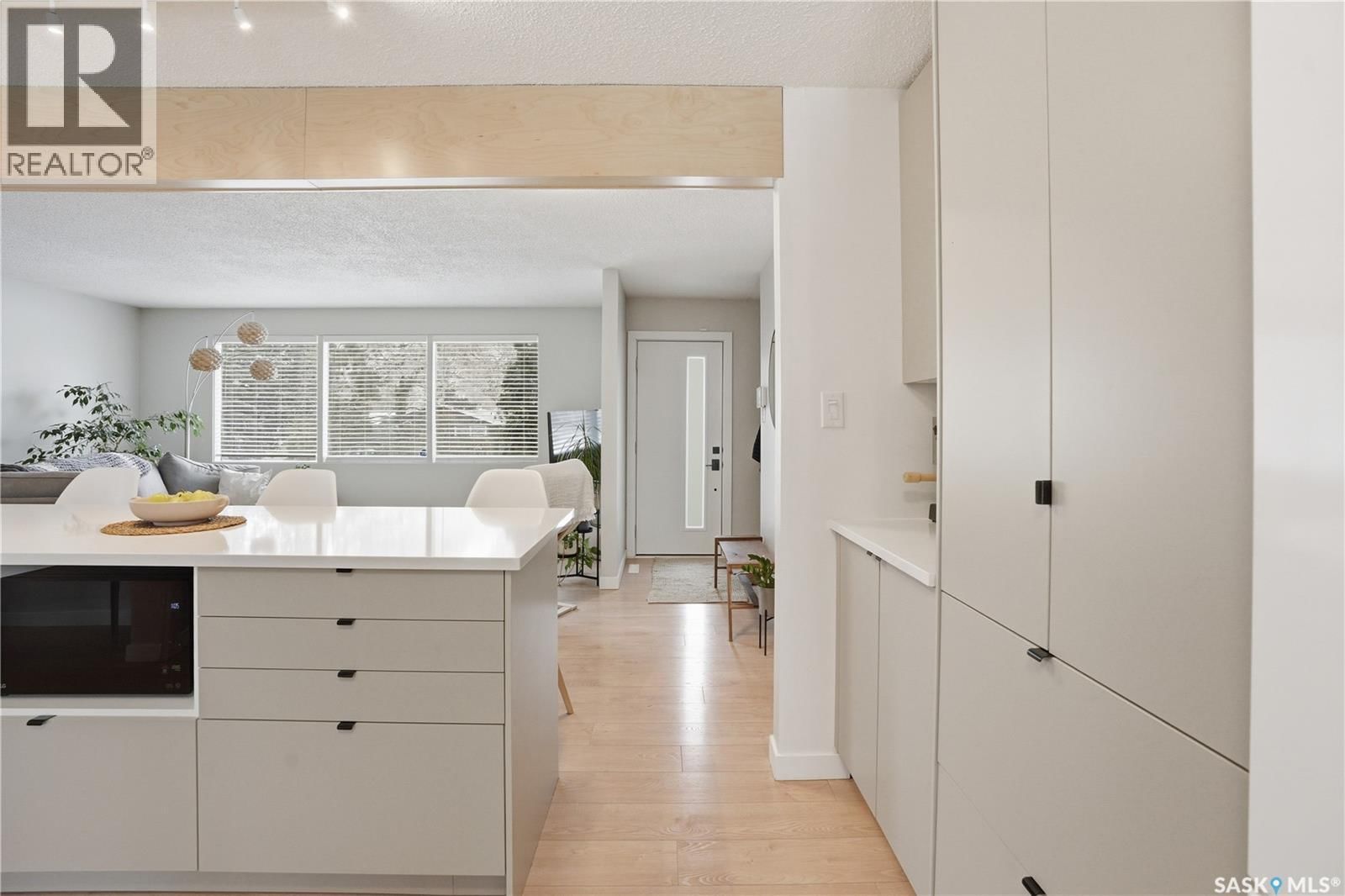 2 LING STREET Image 17