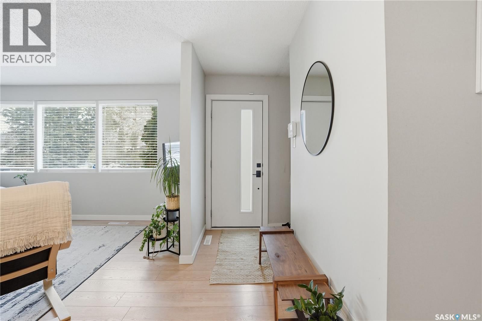 2 LING STREET Image 3