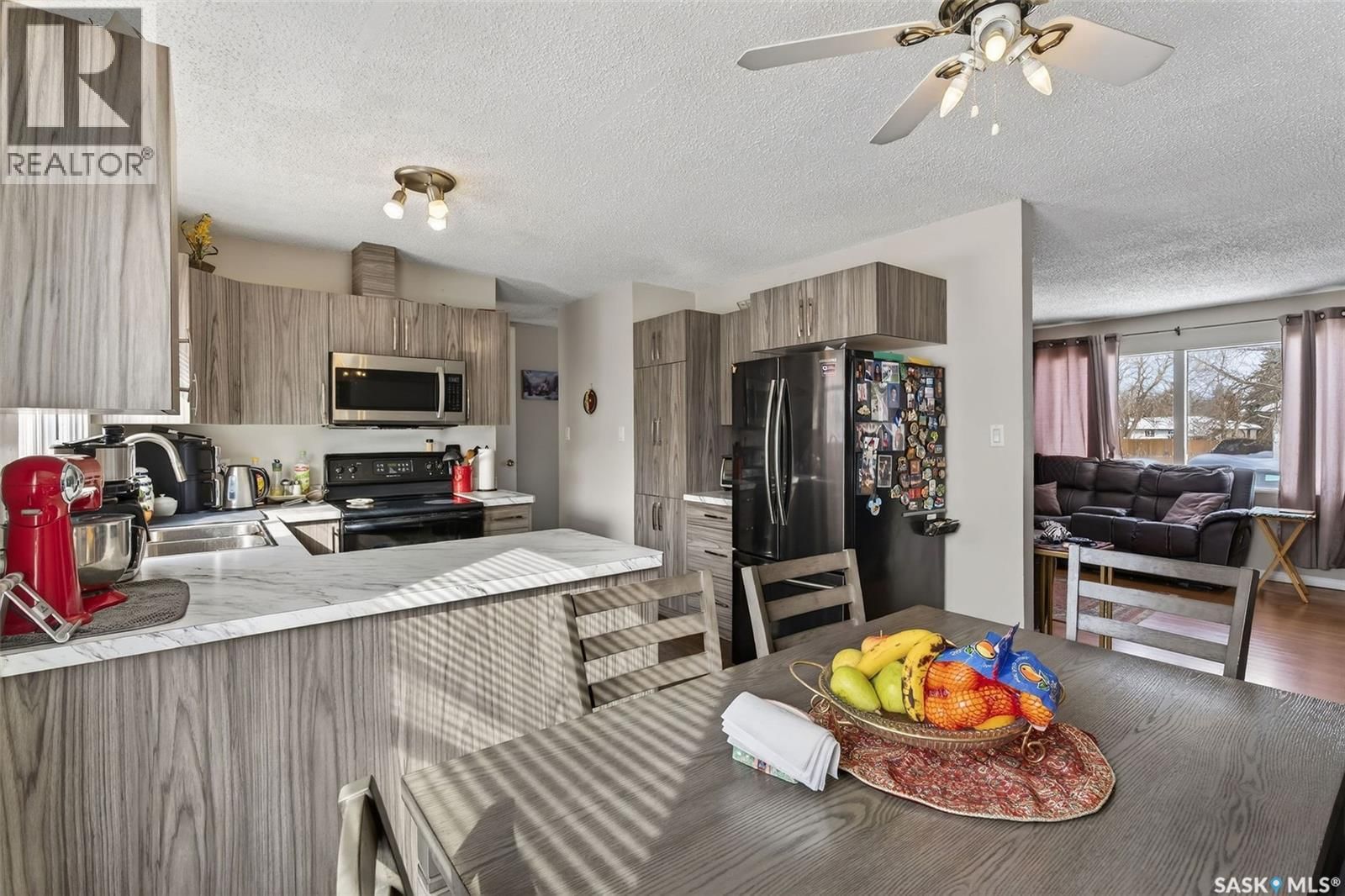 555 32ND STREET Image 15