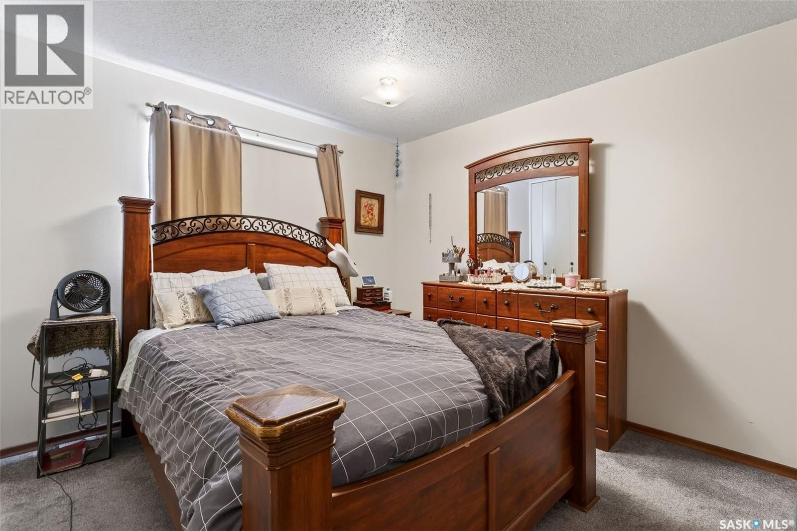 555 32ND STREET Image 17