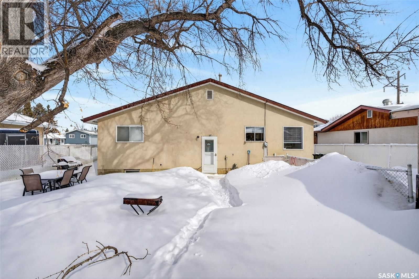 555 32ND STREET Image 32