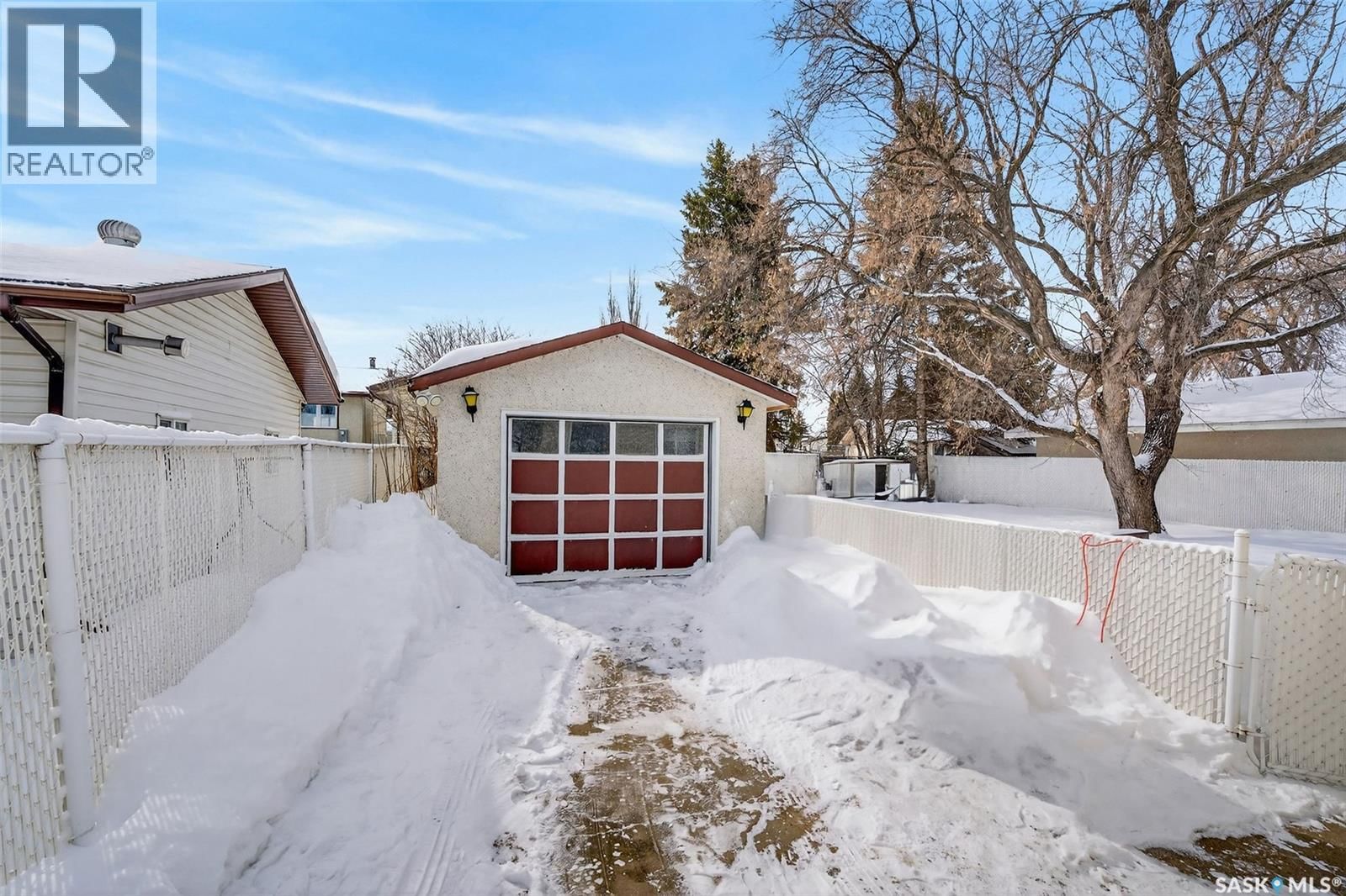 555 32ND STREET Image 35