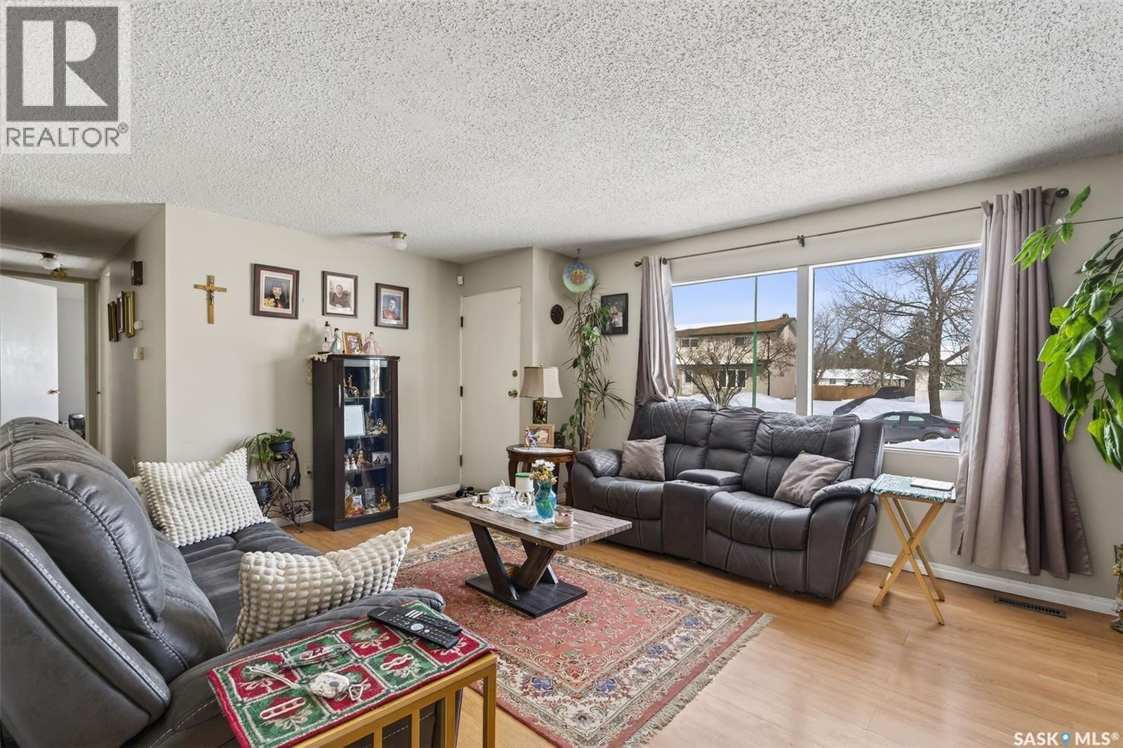 555 32ND STREET Image 5