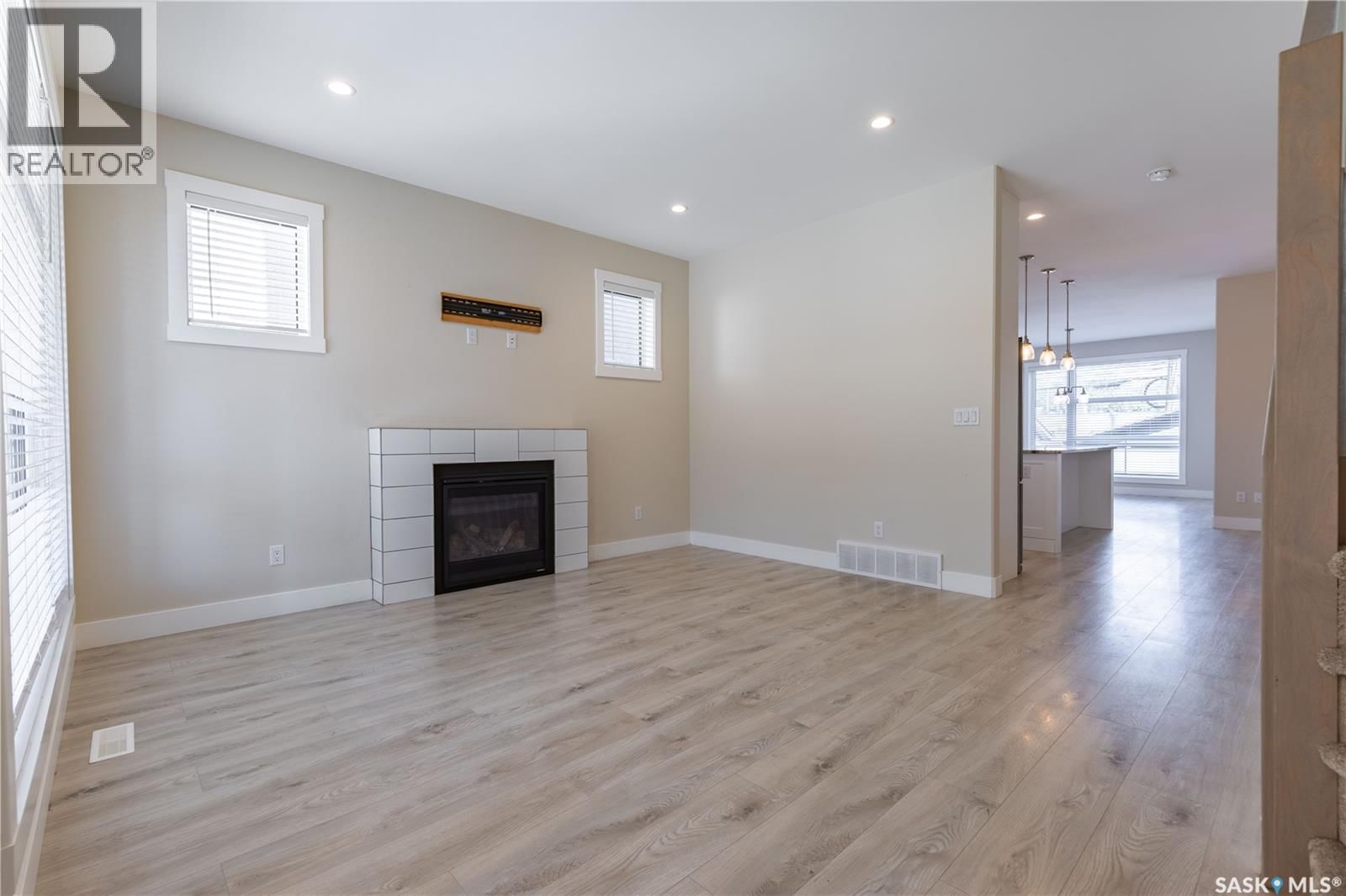 1037 7TH STREET Image 13