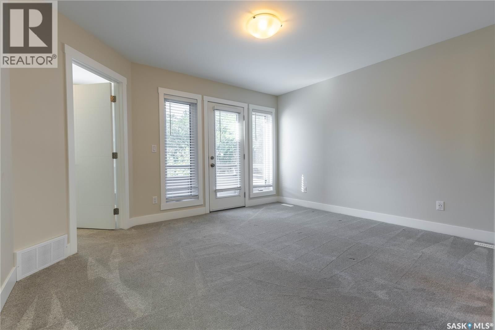 1037 7TH STREET Image 23