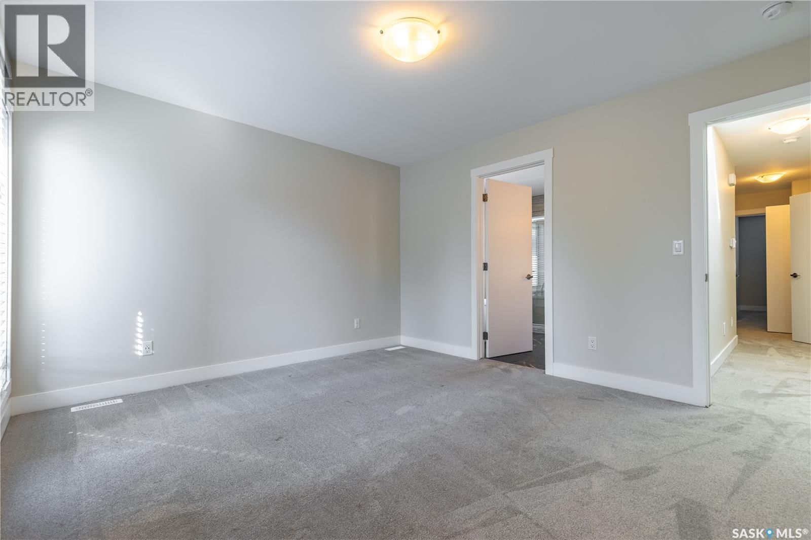 1037 7TH STREET Image 24