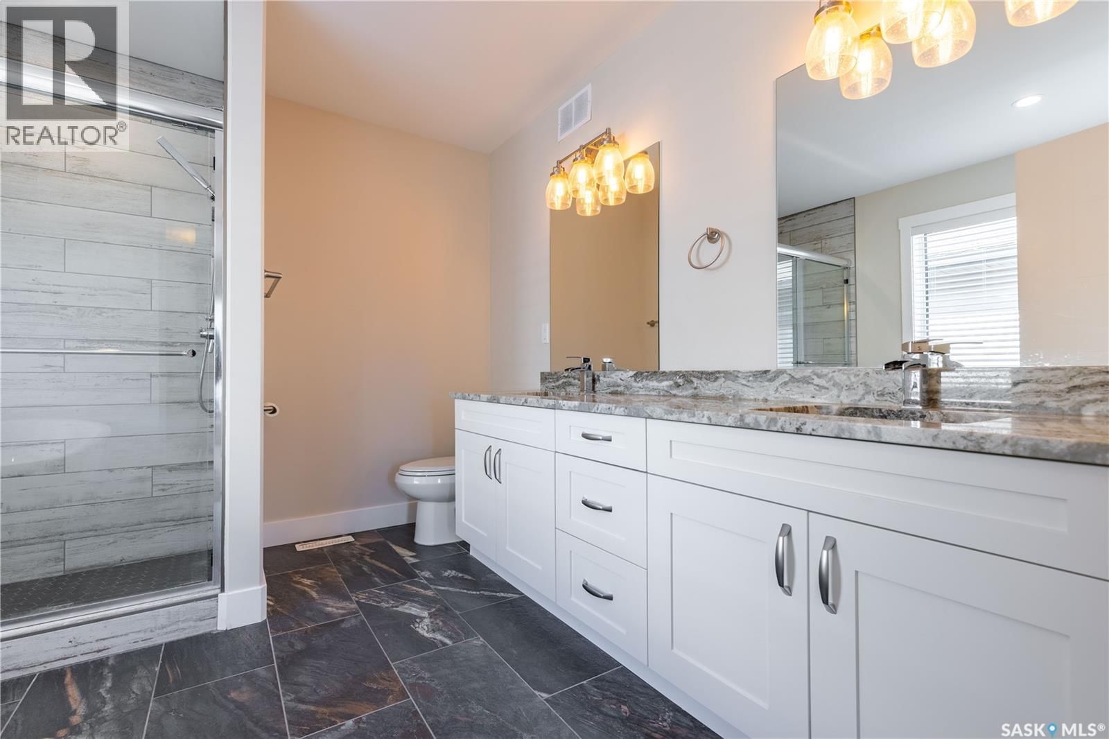 1037 7TH STREET Image 28