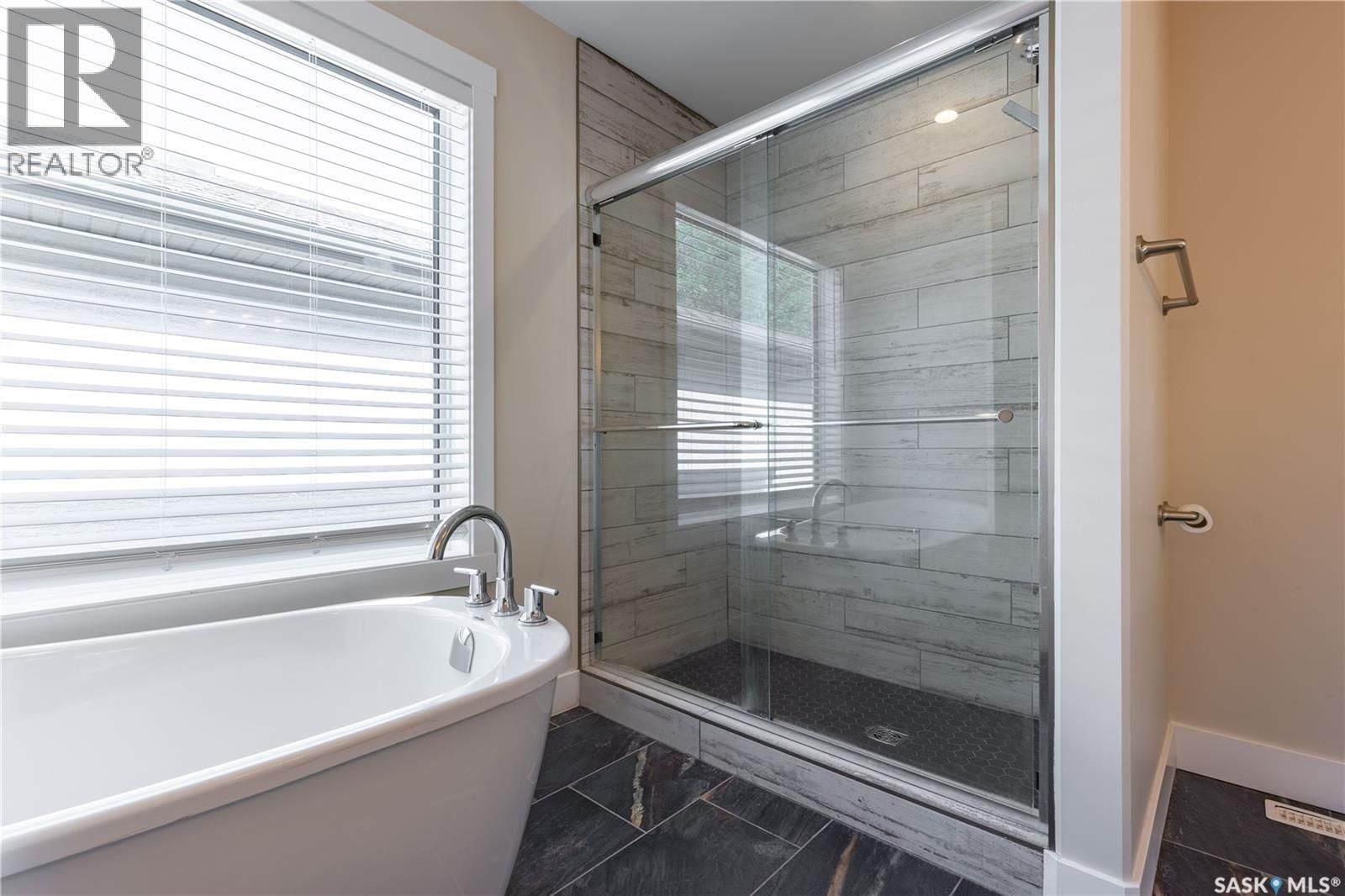 1037 7TH STREET Image 30