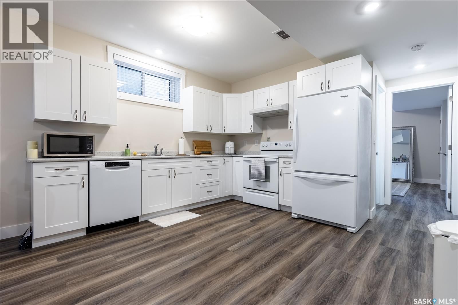 1037 7TH STREET Image 40