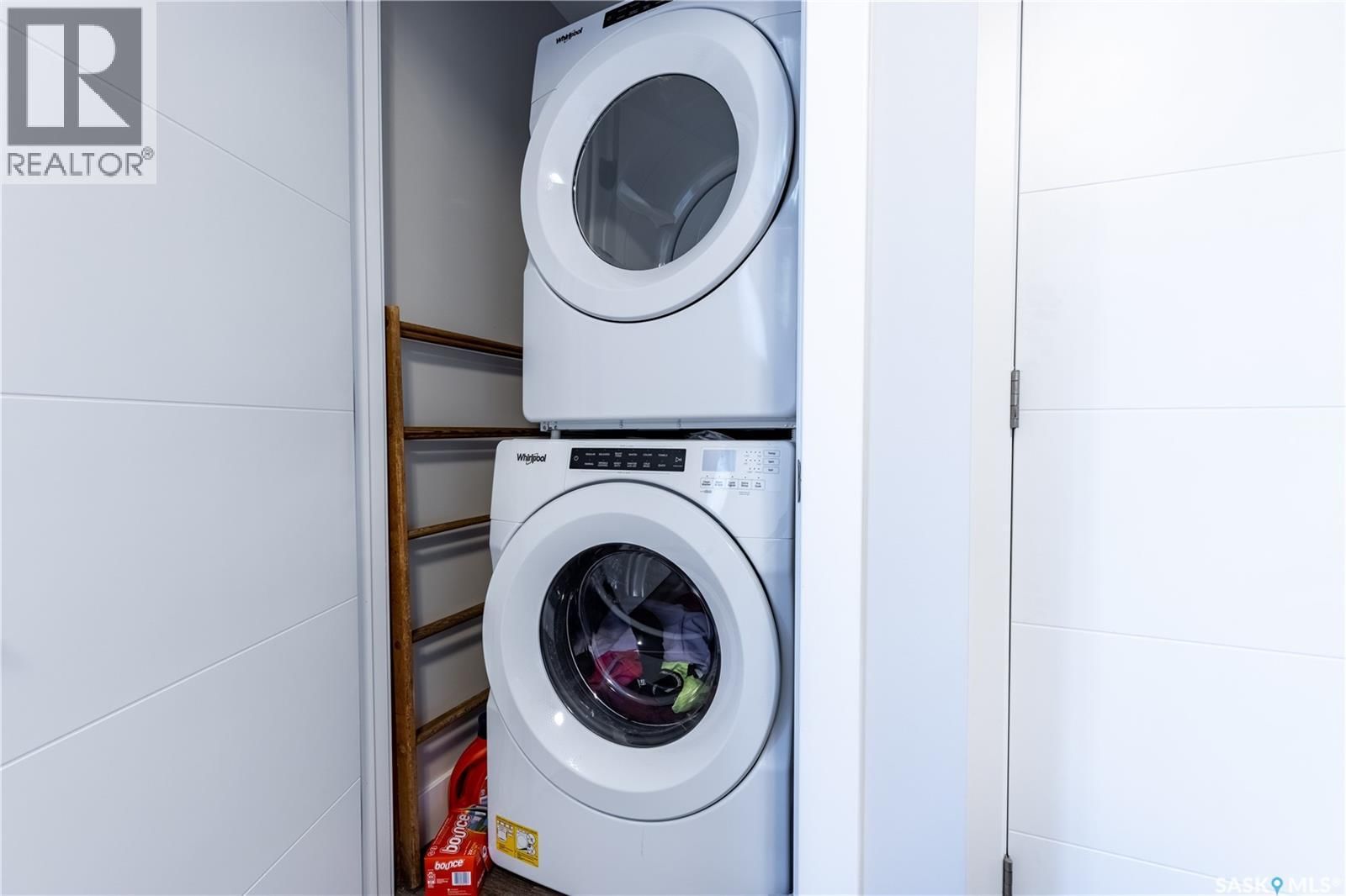 1037 7TH STREET Image 44