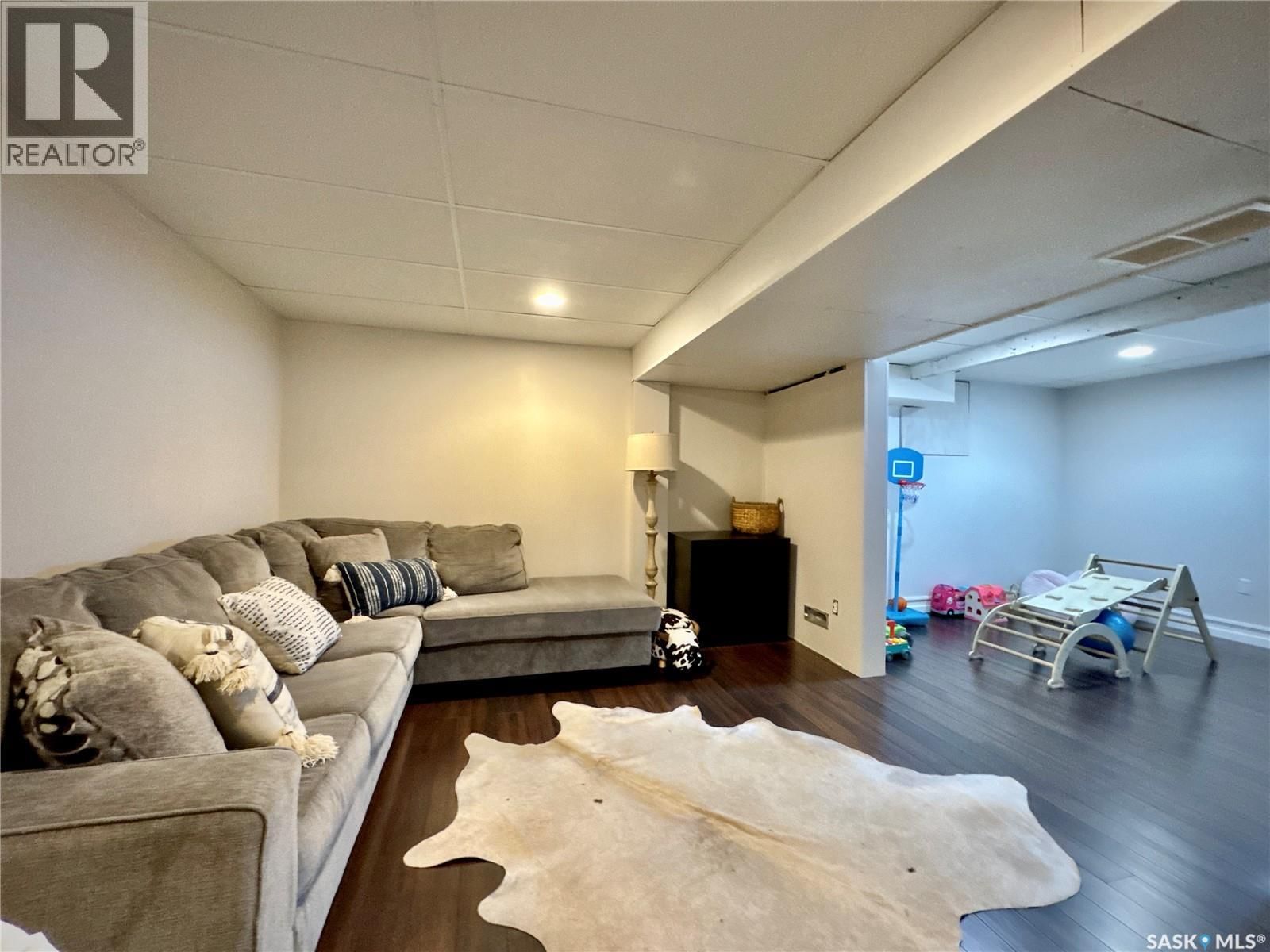 HAWCUTT ACREAGE Image 45