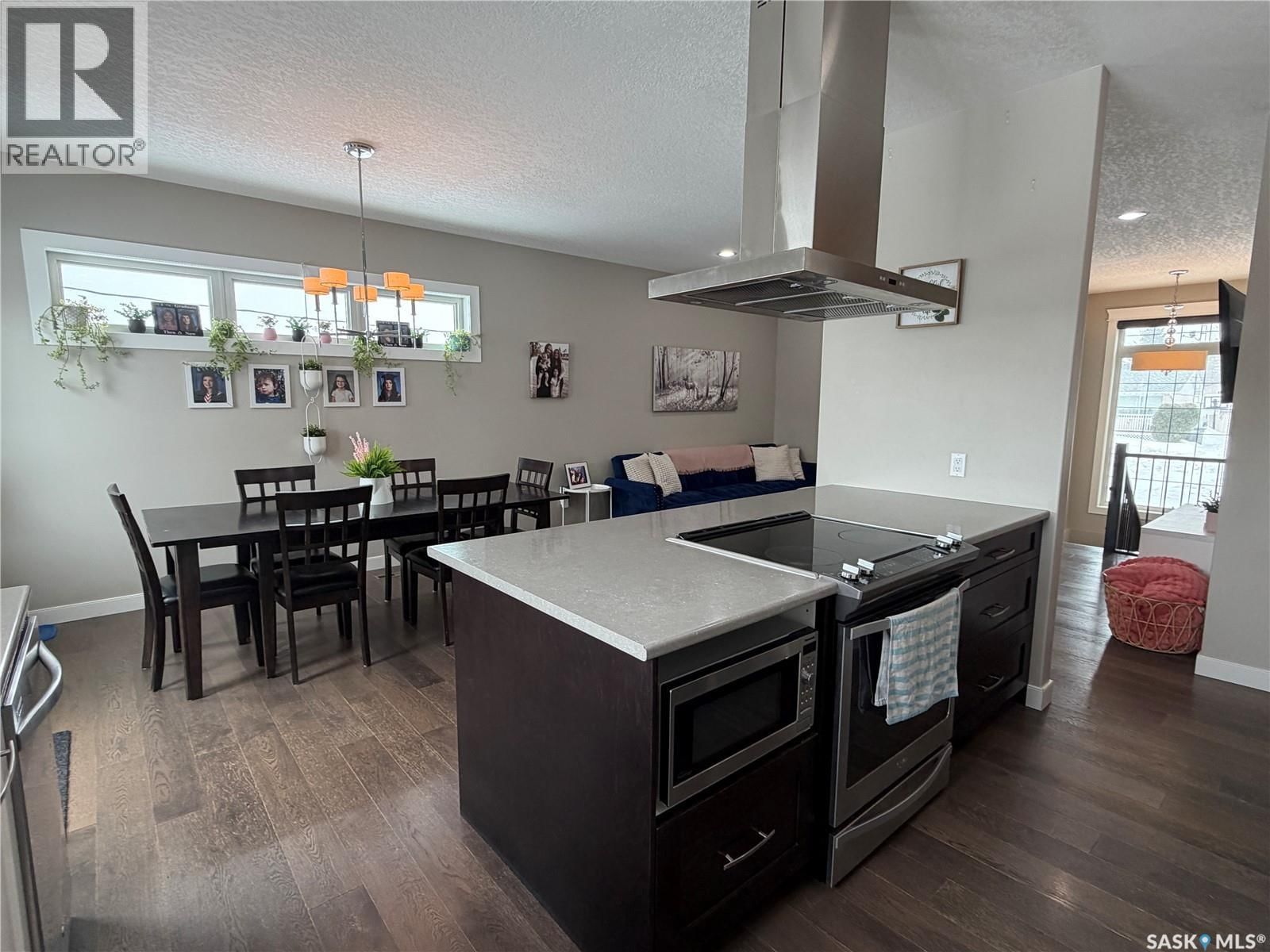 924 11TH STREET Image 18