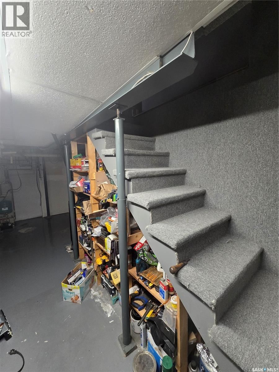 717 COTEAU AVENUE Image 36