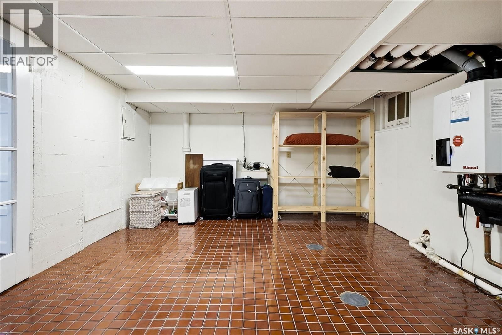 3003 HILL AVENUE Image 48