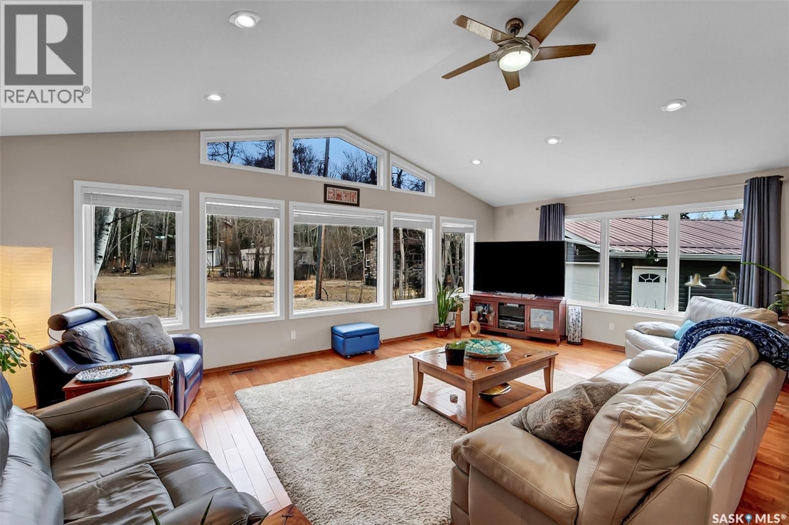 412 MARY ANNE PLACE Image 12