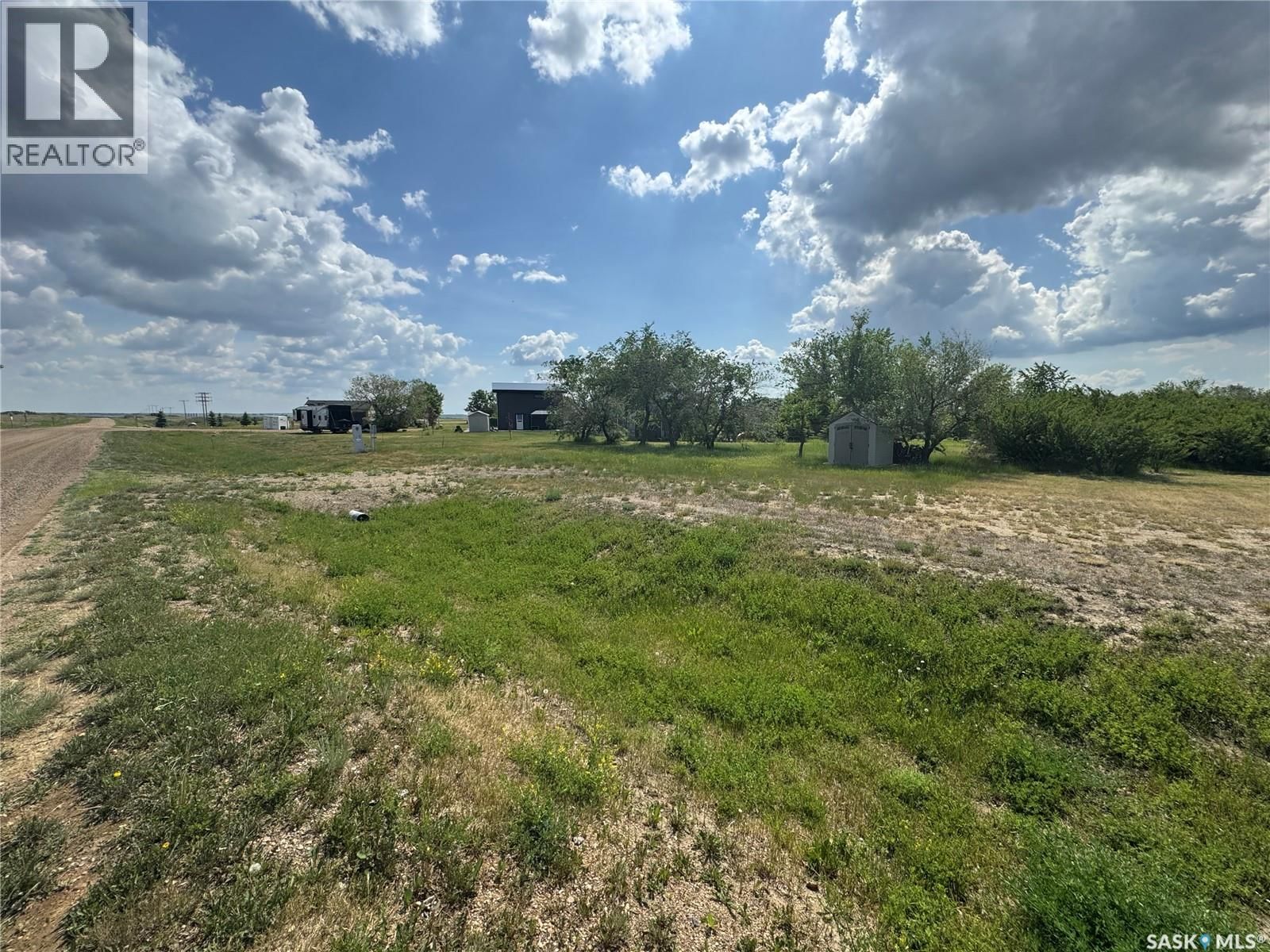 11 Sandy ROAD, Diefenbaker Lake, Saskatchewan S0H 1T0