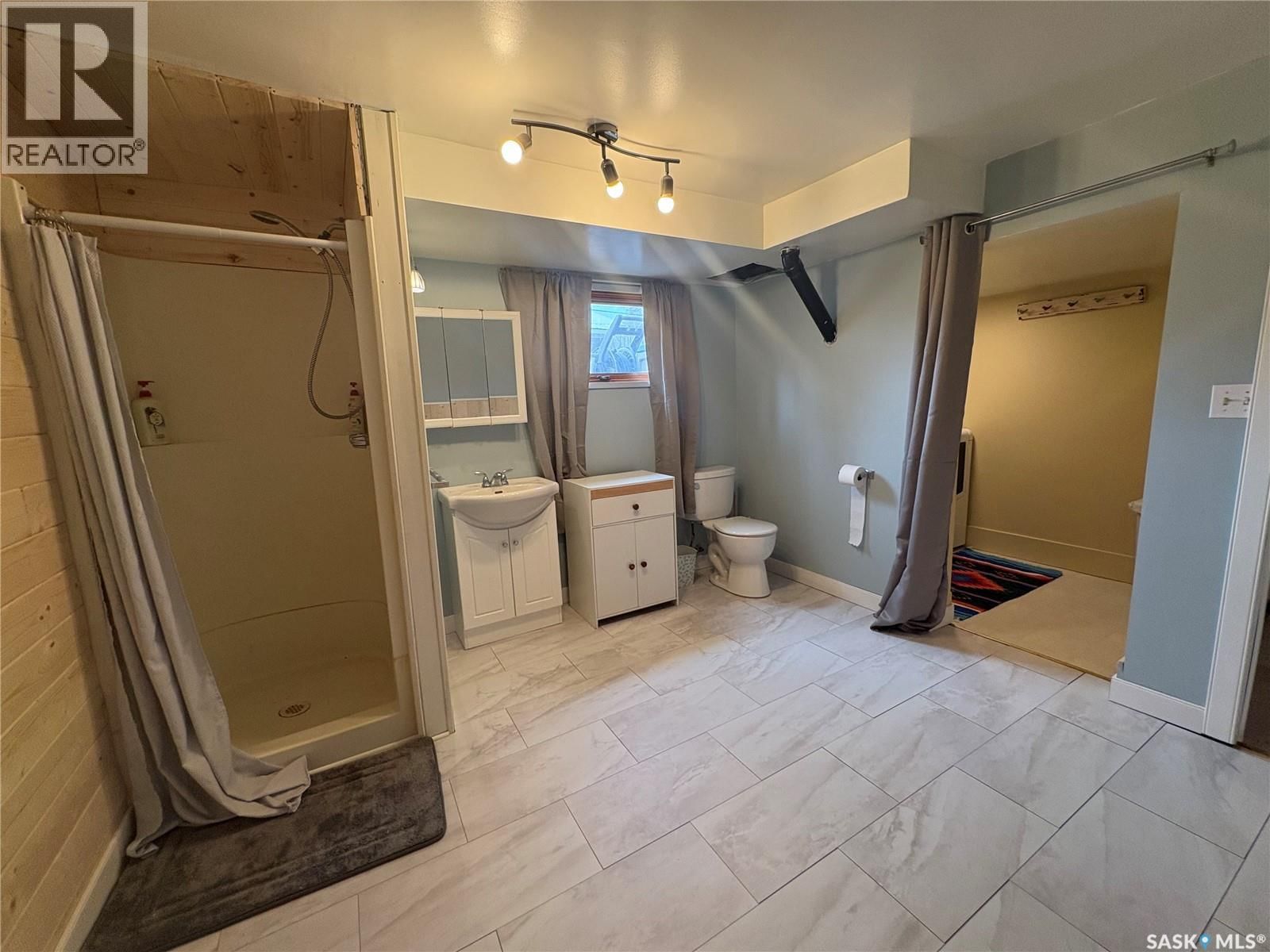 643 3RD STREET Image 10