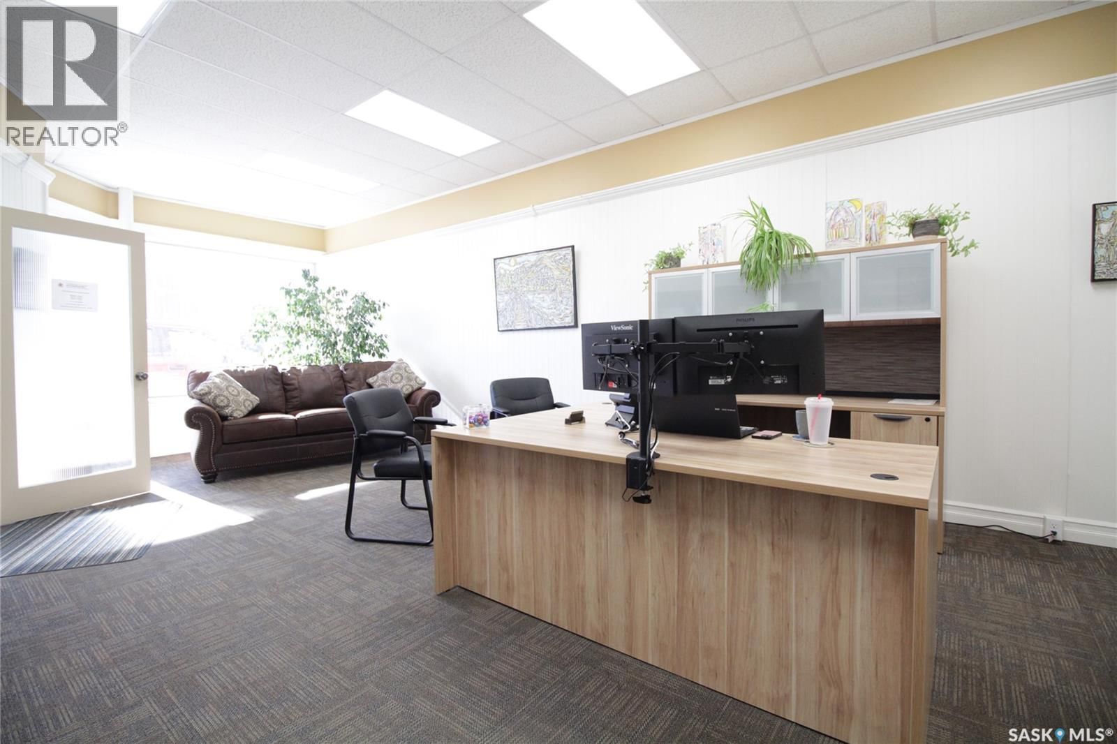 622 MAIN STREET Image 19