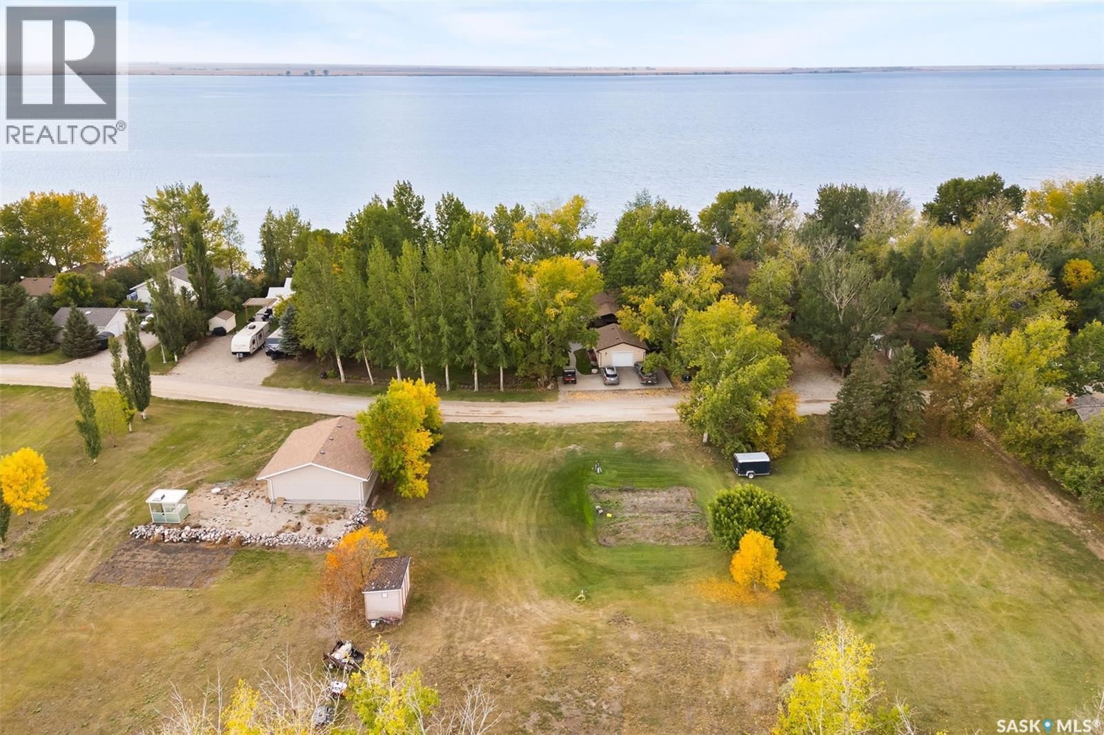 193 & 194 GORDON DRIVE Image 26