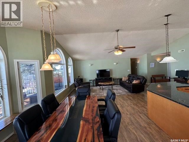 193 & 194 GORDON DRIVE Image 33