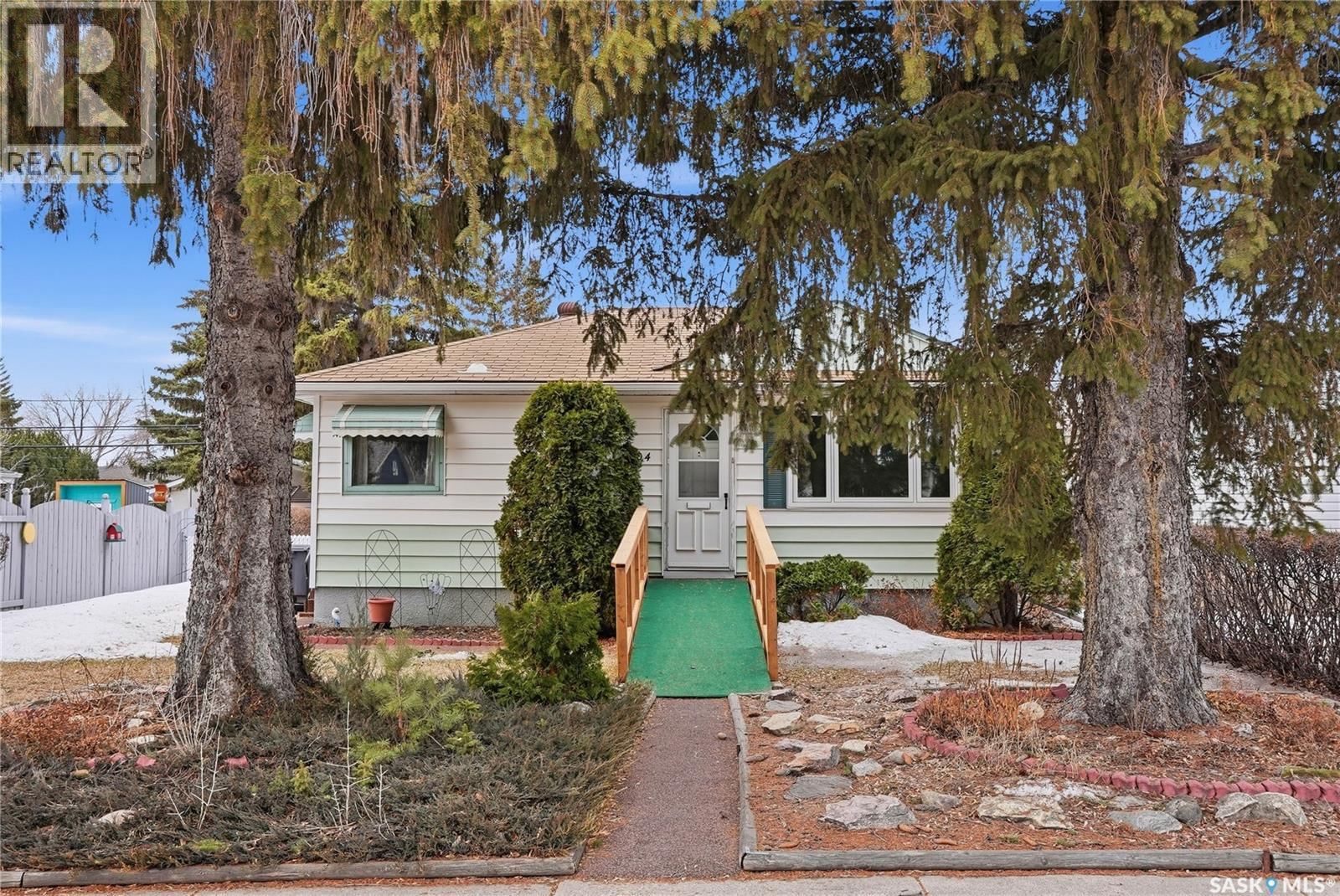 2204 YORK AVENUE Image 1