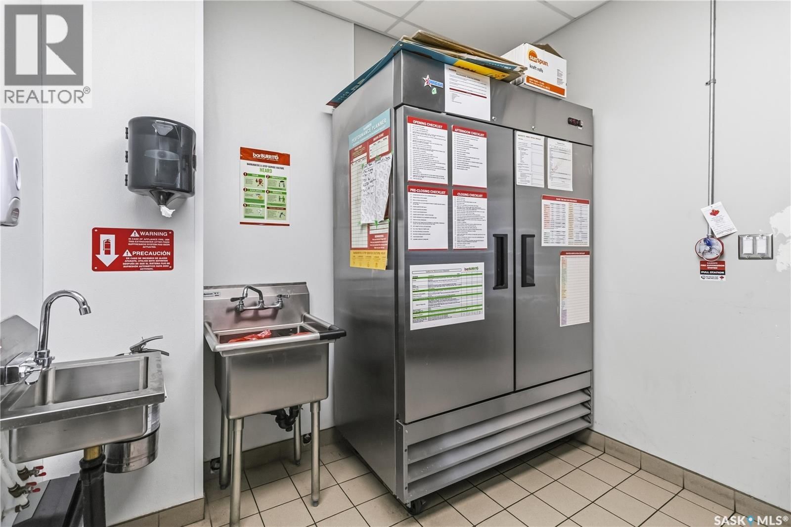 228 CENTENNIAL DRIVE Image 23