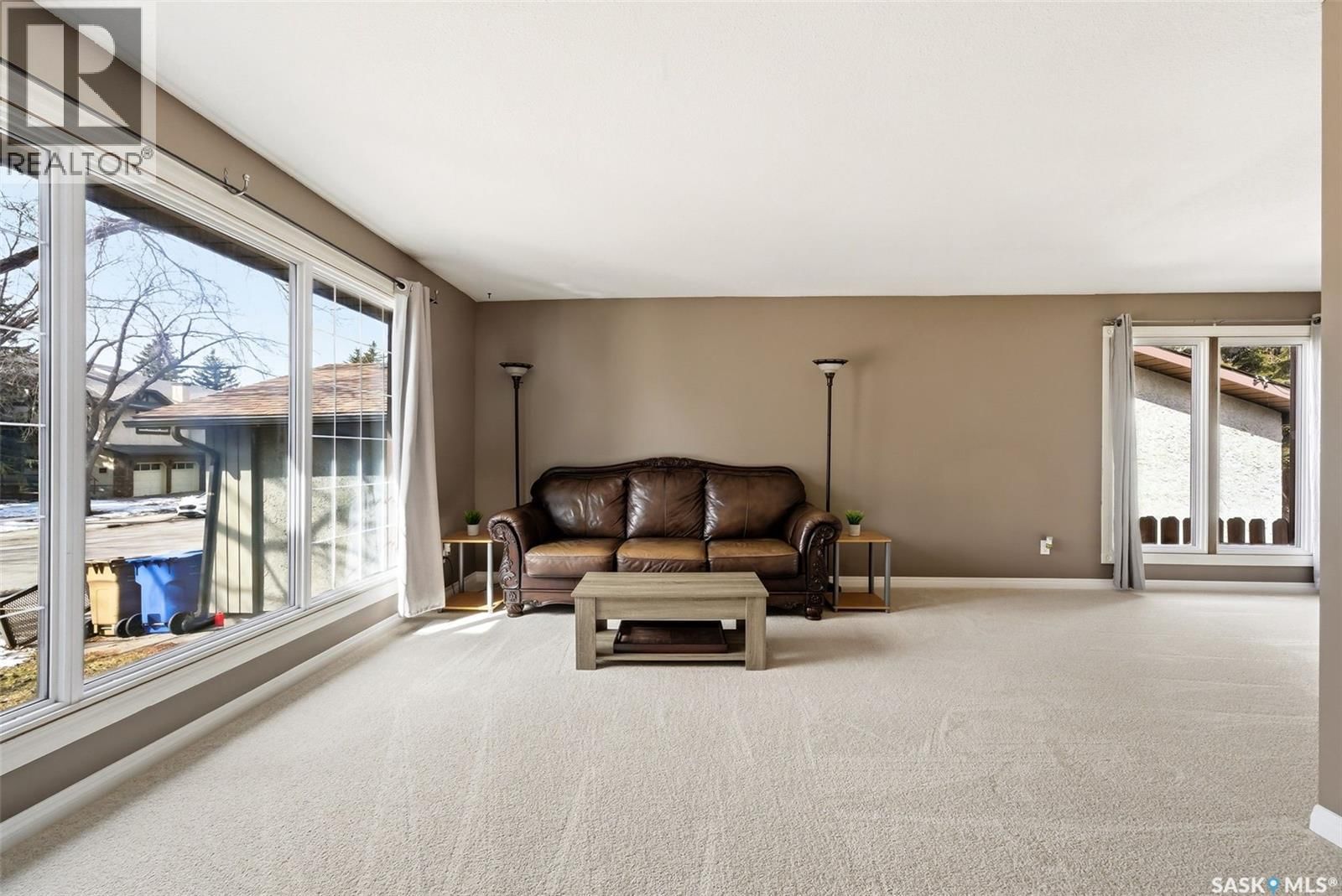 2102 CUNNING CRESCENT Image 4