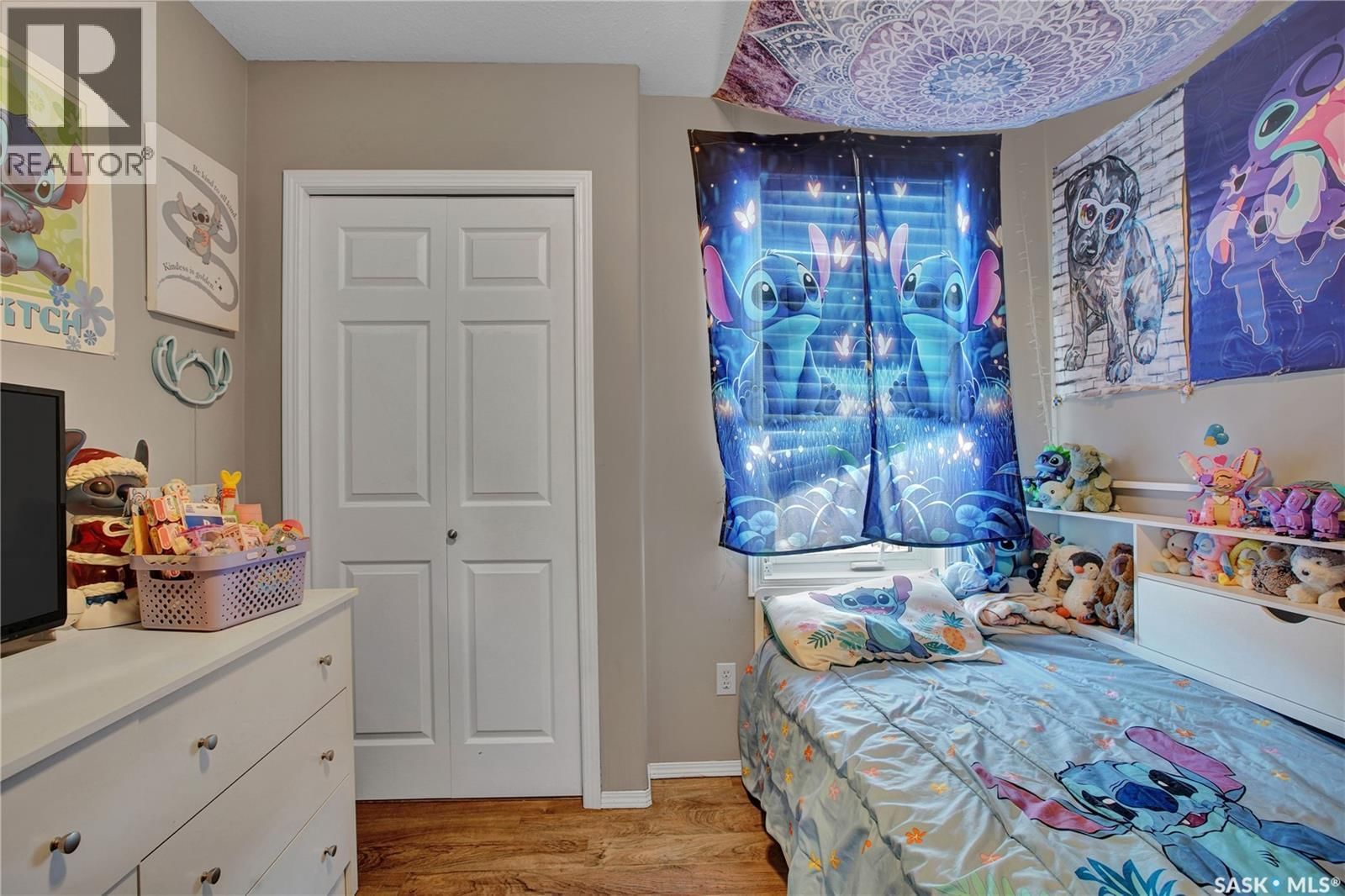 319 CRYSTAL WAY Image 12