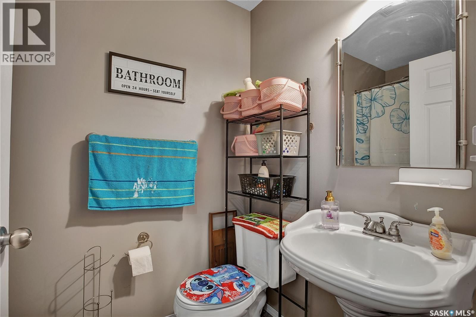 319 CRYSTAL WAY Image 8