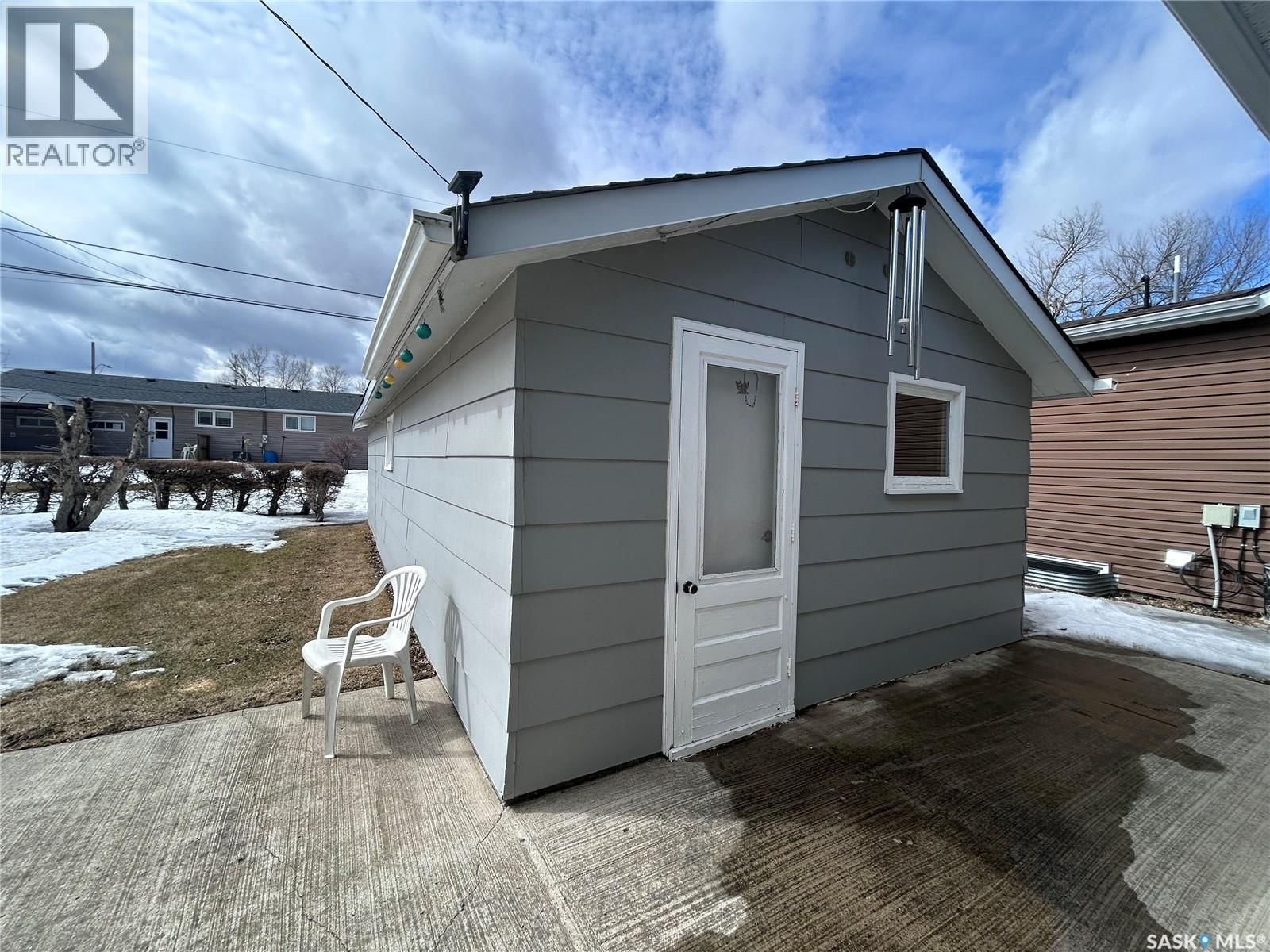 536 GERTIE STREET Image 21