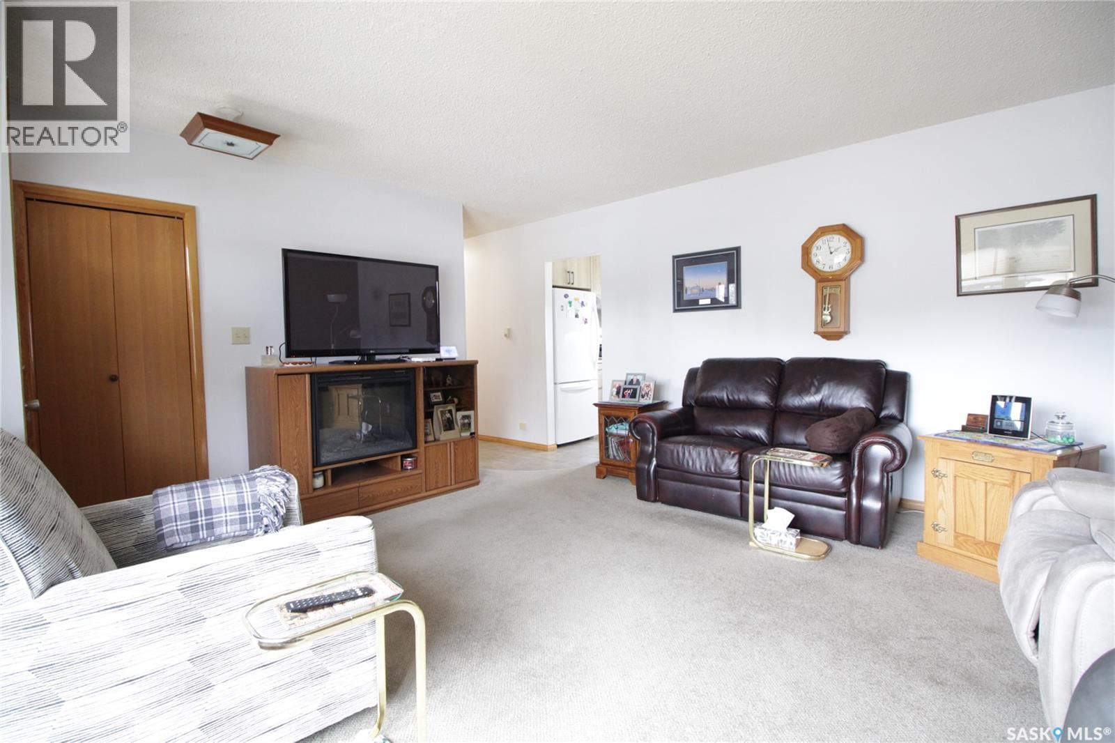 536 GERTIE STREET Image 8