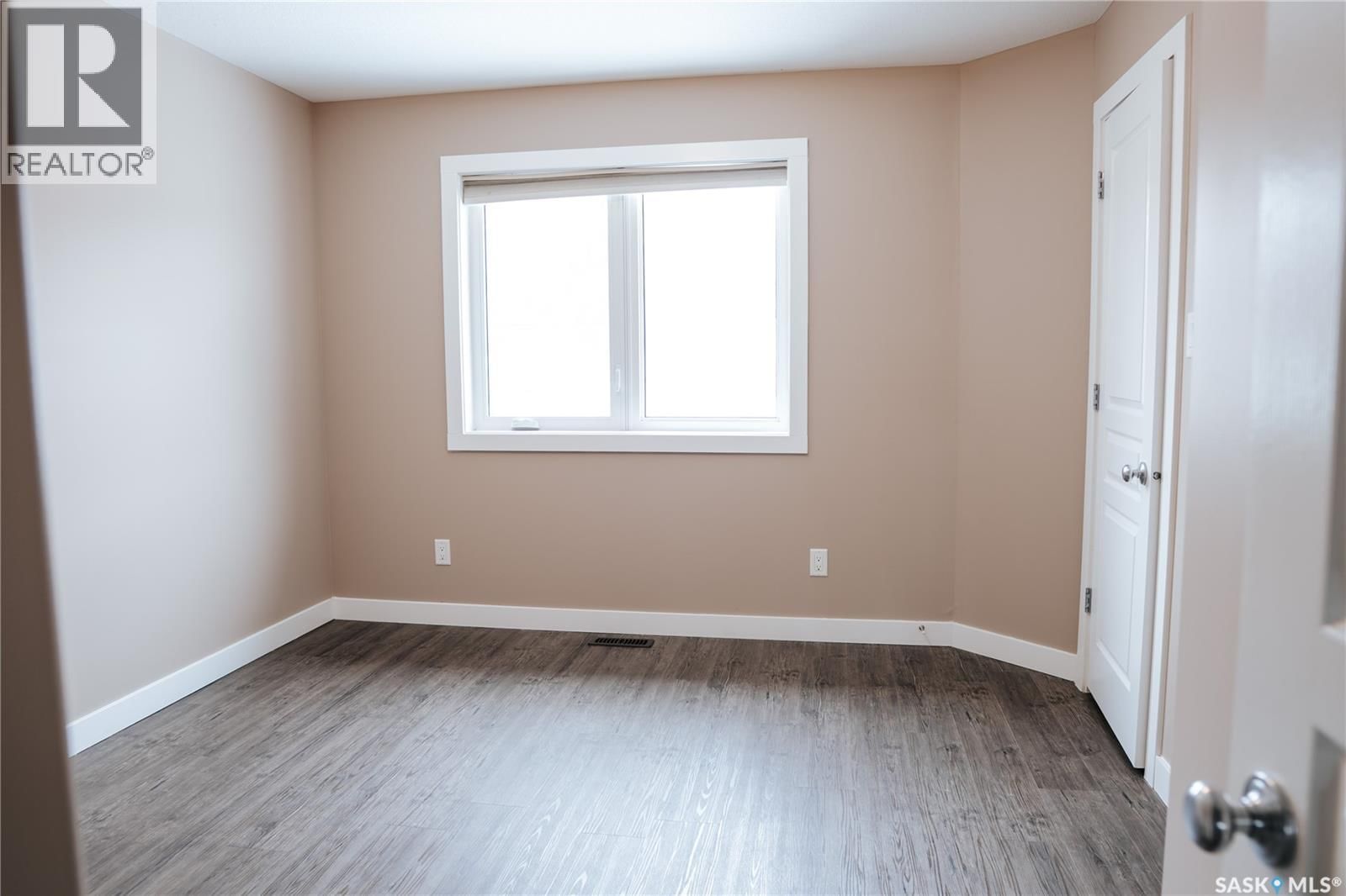 165 MCINTYRE STREET Image 13