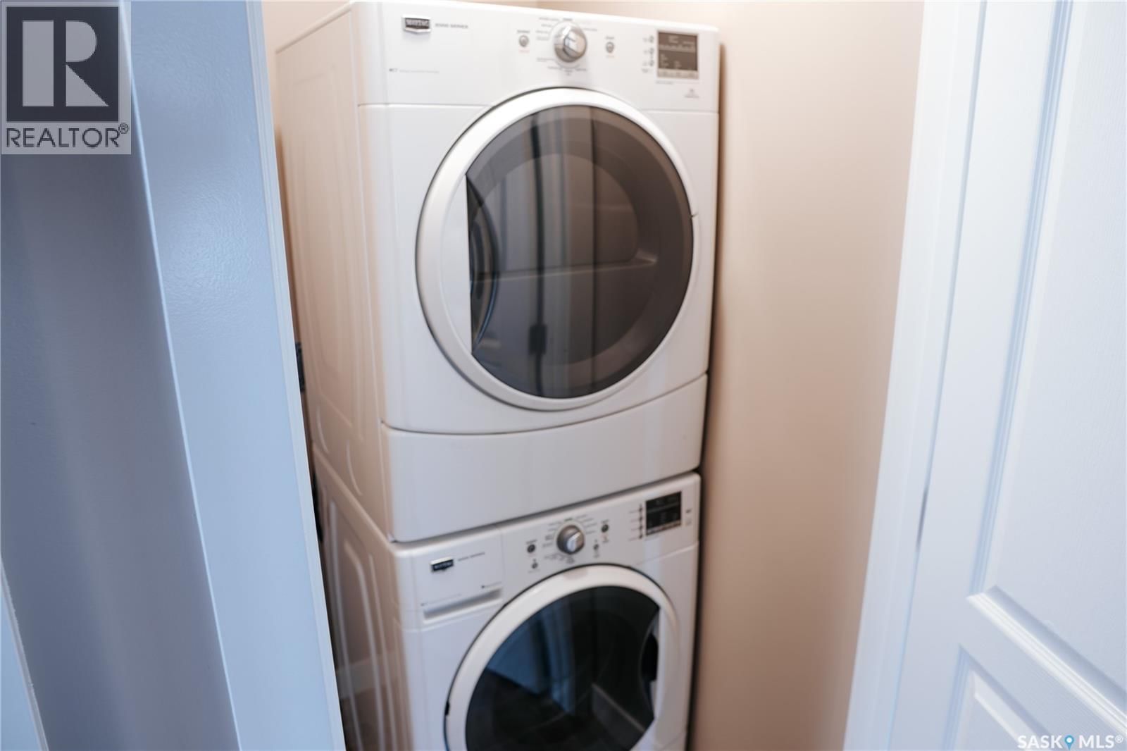 165 MCINTYRE STREET Image 14