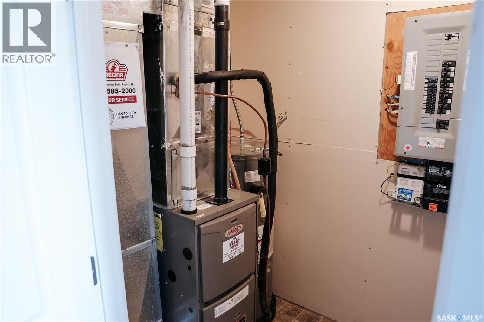 165 MCINTYRE STREET Image 15