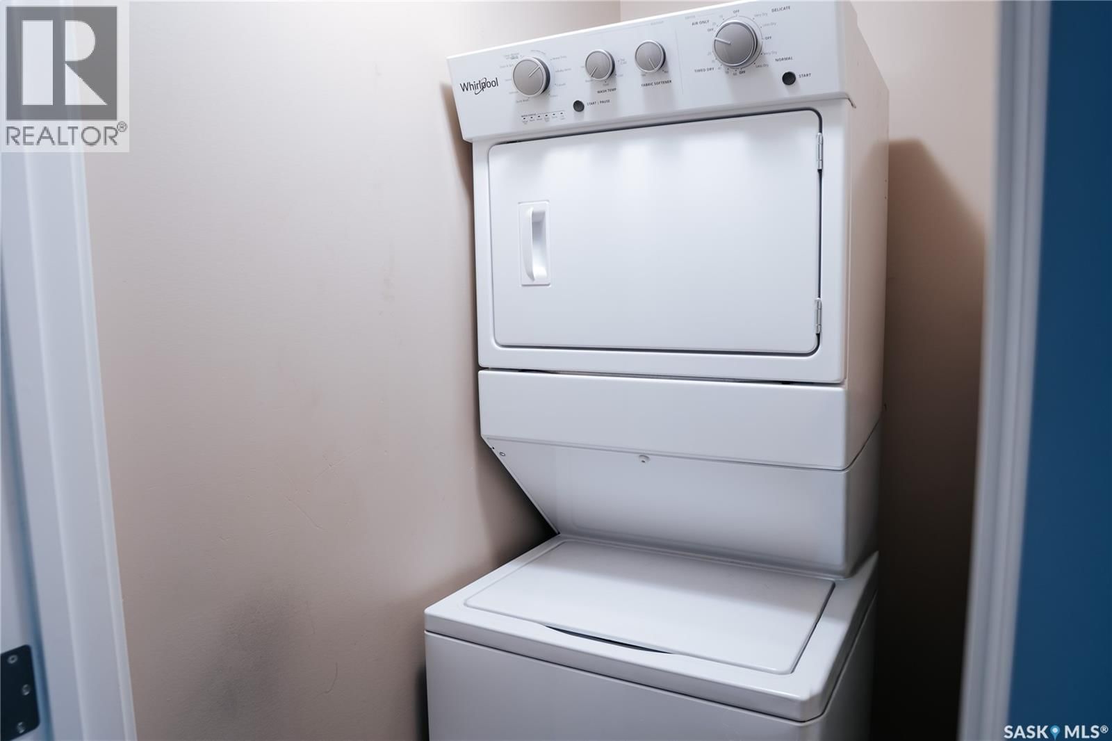 165 MCINTYRE STREET Image 16