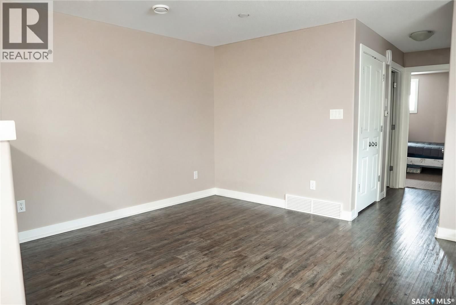 165 MCINTYRE STREET Image 19