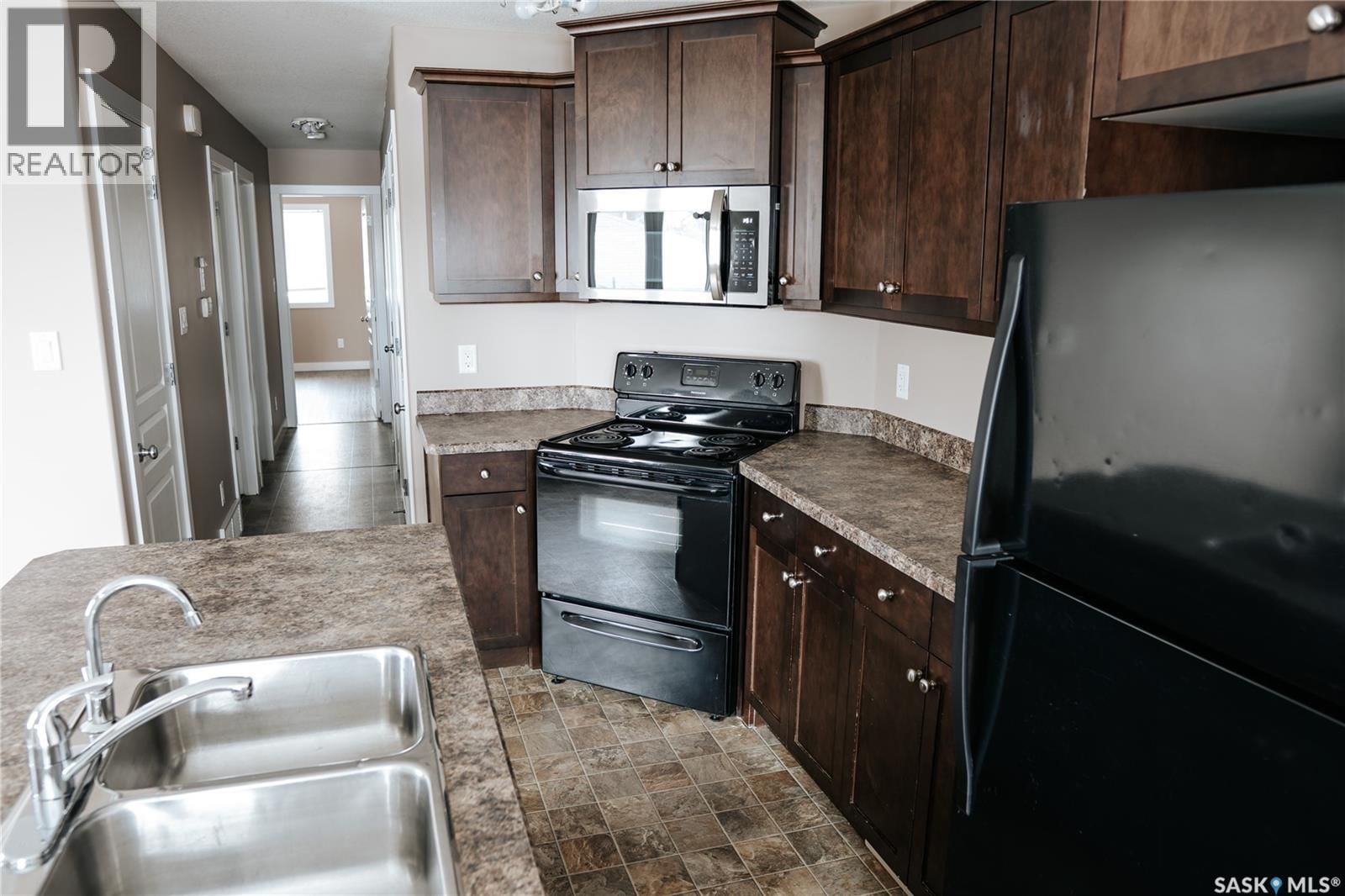 165 MCINTYRE STREET Image 6