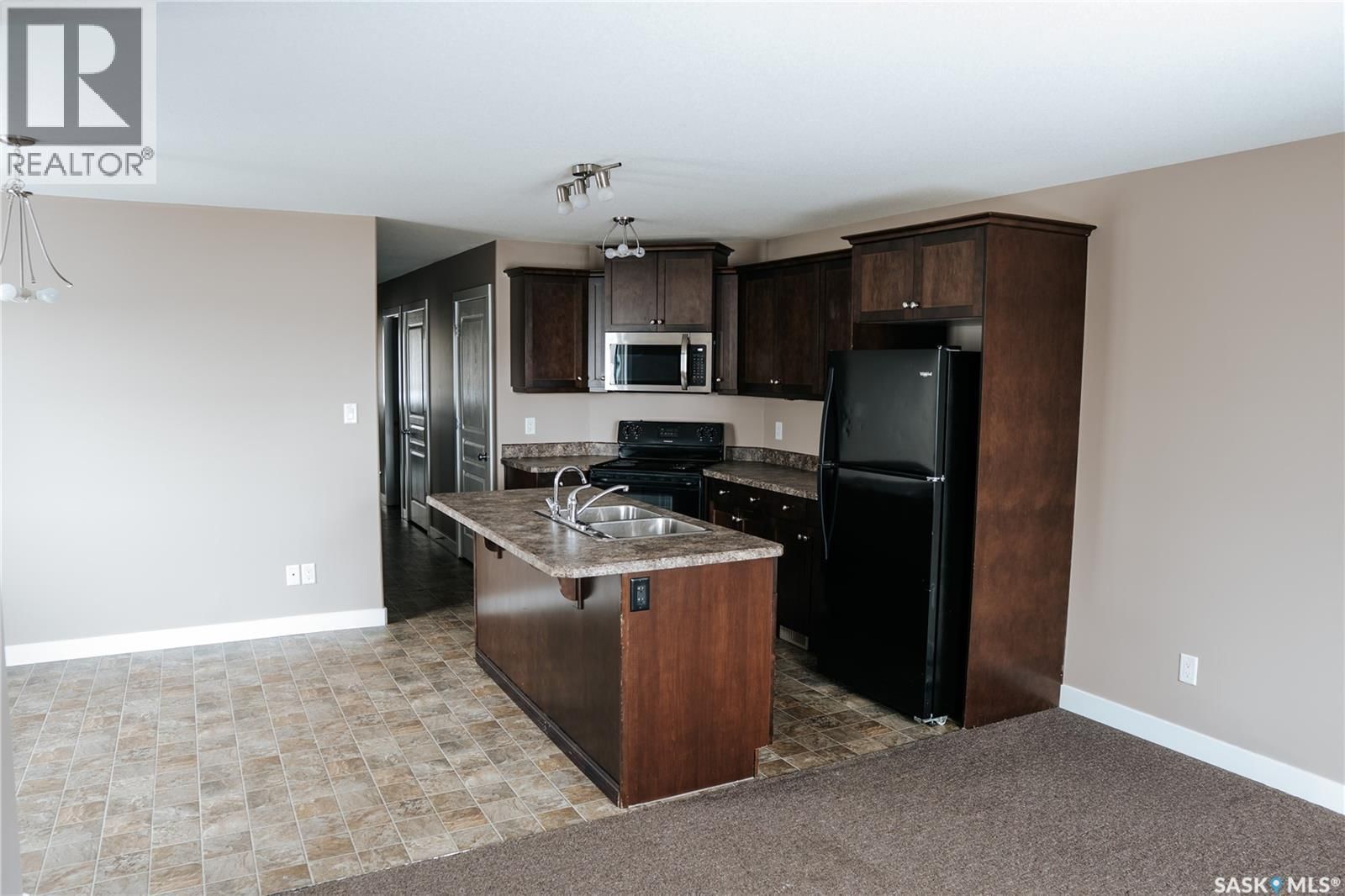 165 MCINTYRE STREET Image 7