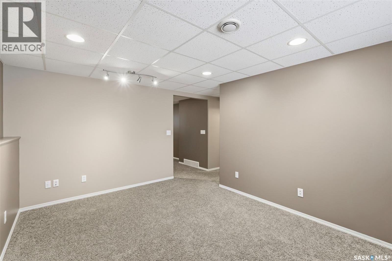 106 LASHYN COVE Image 27