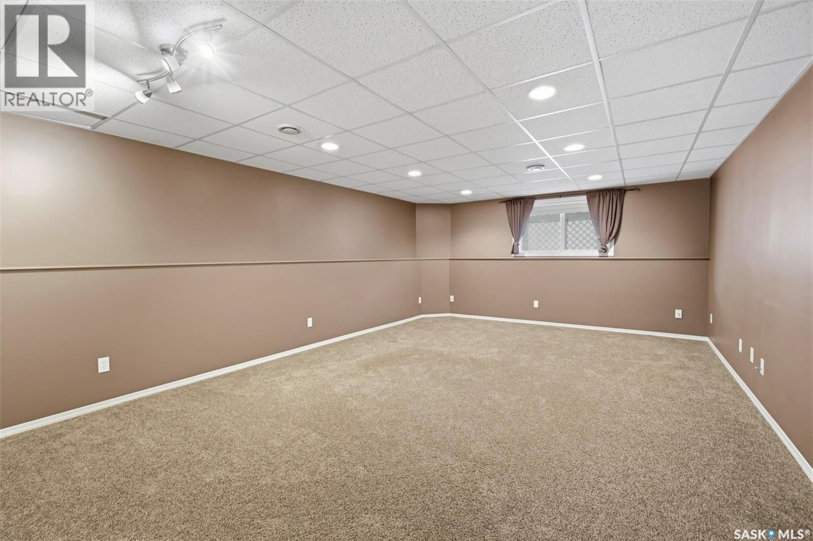 106 LASHYN COVE Image 28