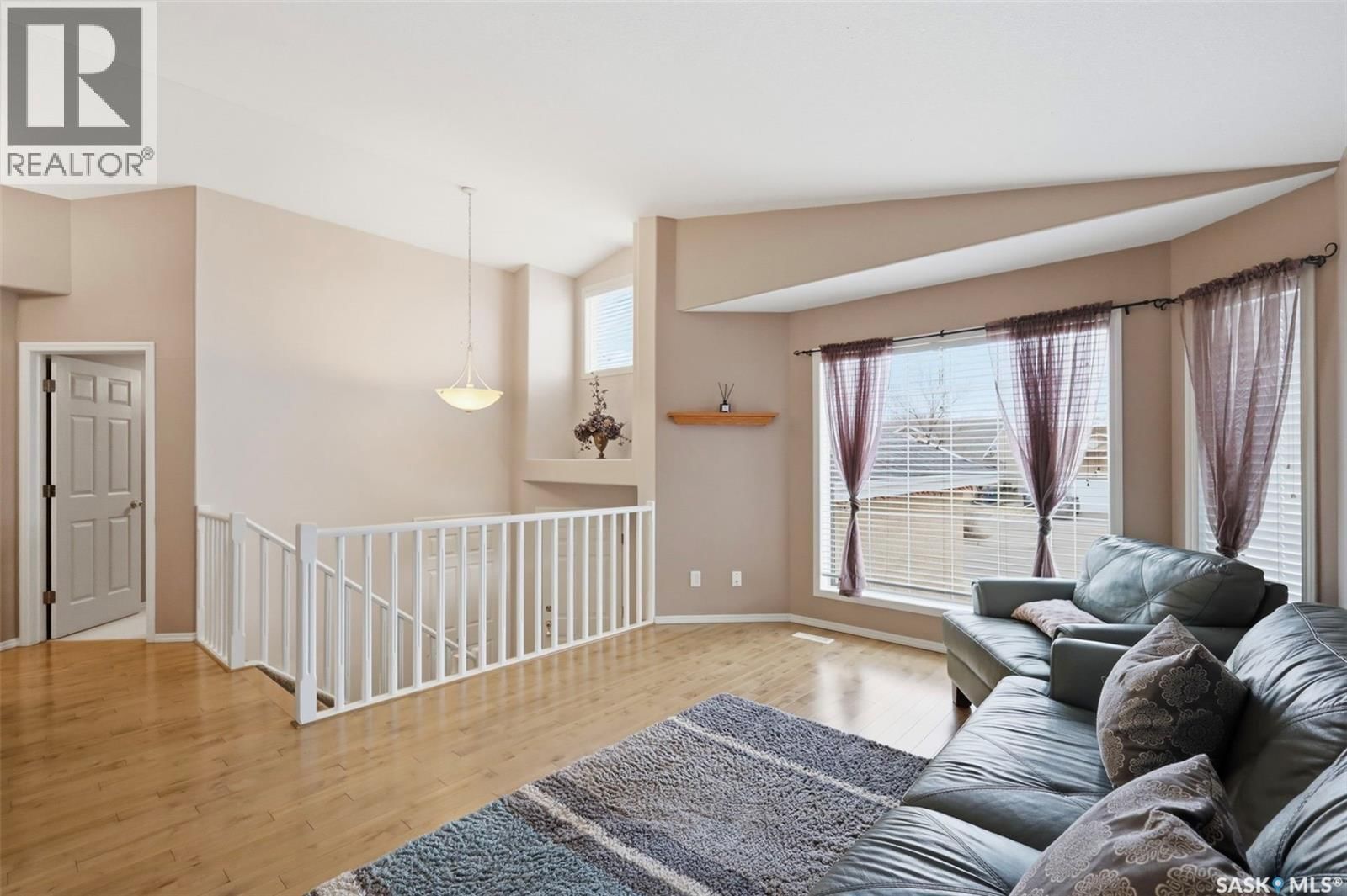 106 LASHYN COVE Image 7