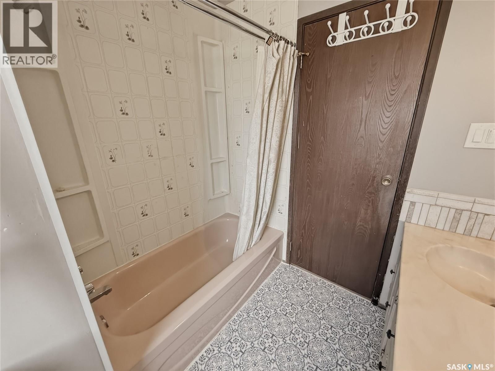 231 ELLIOTT PLACE Image 19