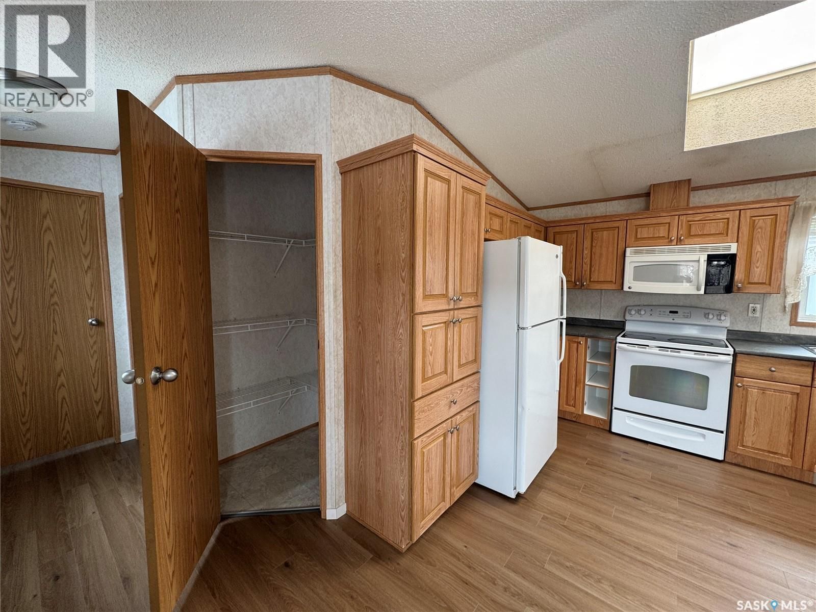 214 14TH STREET Image 9