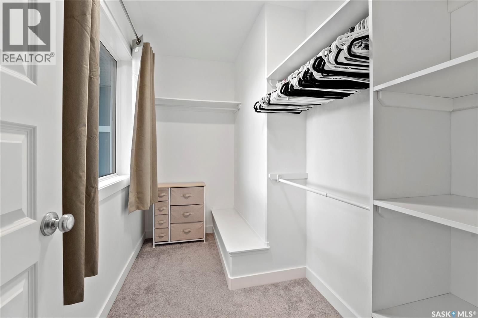 304 PEPPER PLACE Image 17