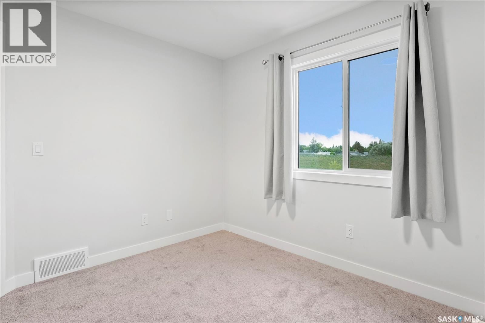 304 PEPPER PLACE Image 21